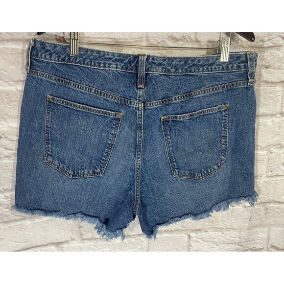 Universal Thread Vintage Midi Cut Off Shorts High Rise Womens 16/33R Denim 050 - Picture 2 of 7